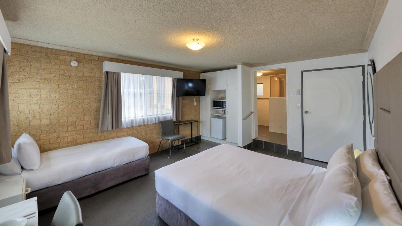 Hamilton Hume Motor Inn Ясс Екстер'єр фото